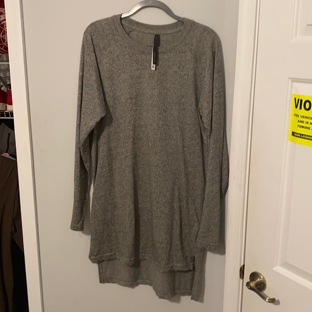 AQ/AQ long sleeve tshirt. NEVER WORN
